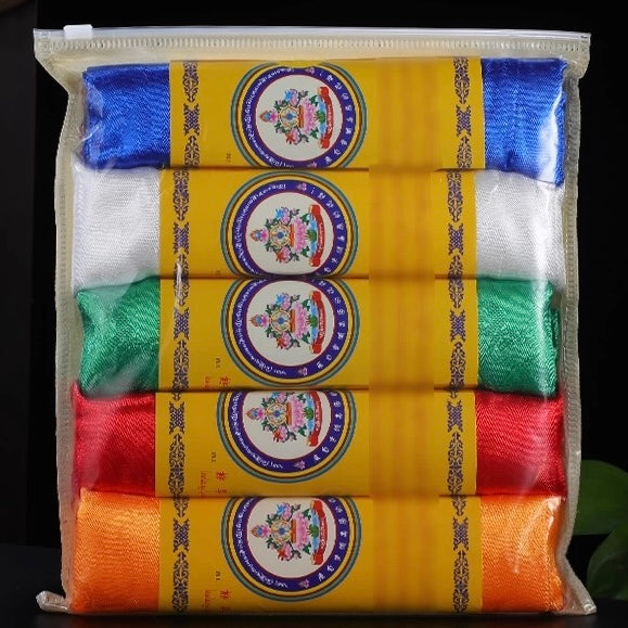 五彩涤纶西藏哈达——吉祥八宝，2.6米 × 45厘米（102.4英寸 × 17.7英寸）
3.2米 × 70厘米（126英寸 × 27.6英寸）