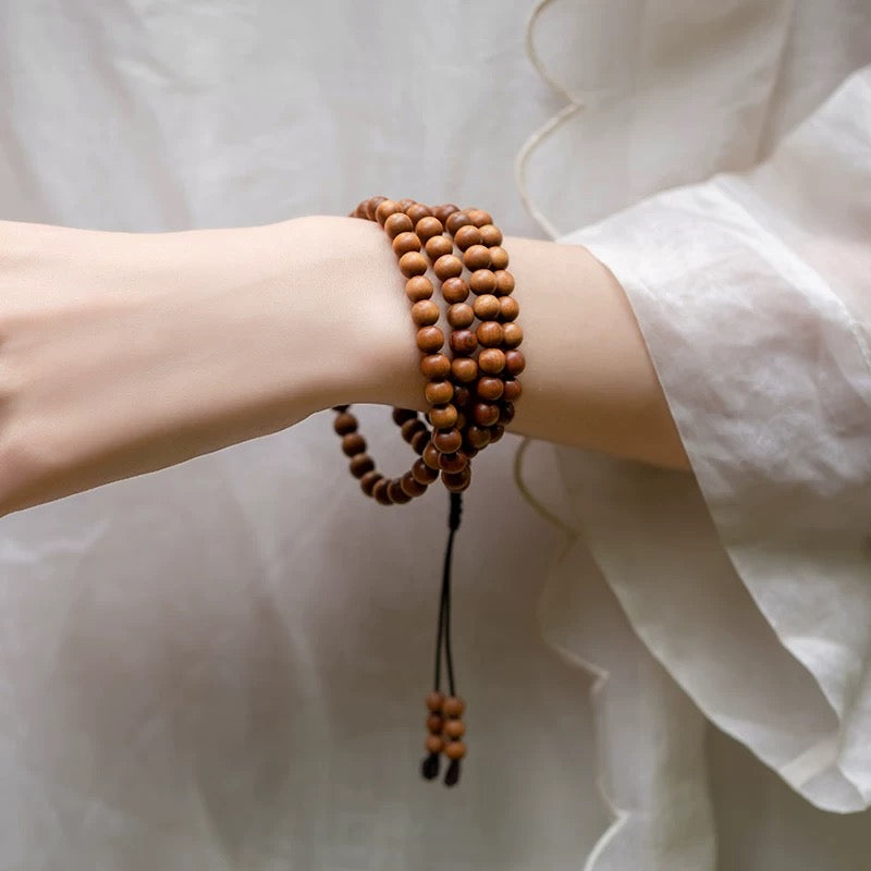 EverestArtstudios blessed Premium Old Indian Sandalwood 108-Bead Mala Bracelet / Necklace – 0.24”, 0.31”, 0.39”, Calming & Meditation