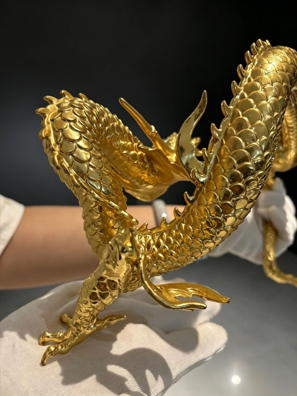 手工黃銅龍雕像：西藏風水擺件