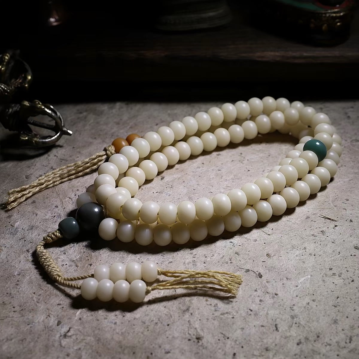 EverestArtstudios blessed EverestArtStudios Natural White Bodhi Root Mala Necklace – 108 Beads Meditation Prayer Beads – White Jade-Like Bodhi Seed Bracelet – Unisex Buddhist Mala Gift
