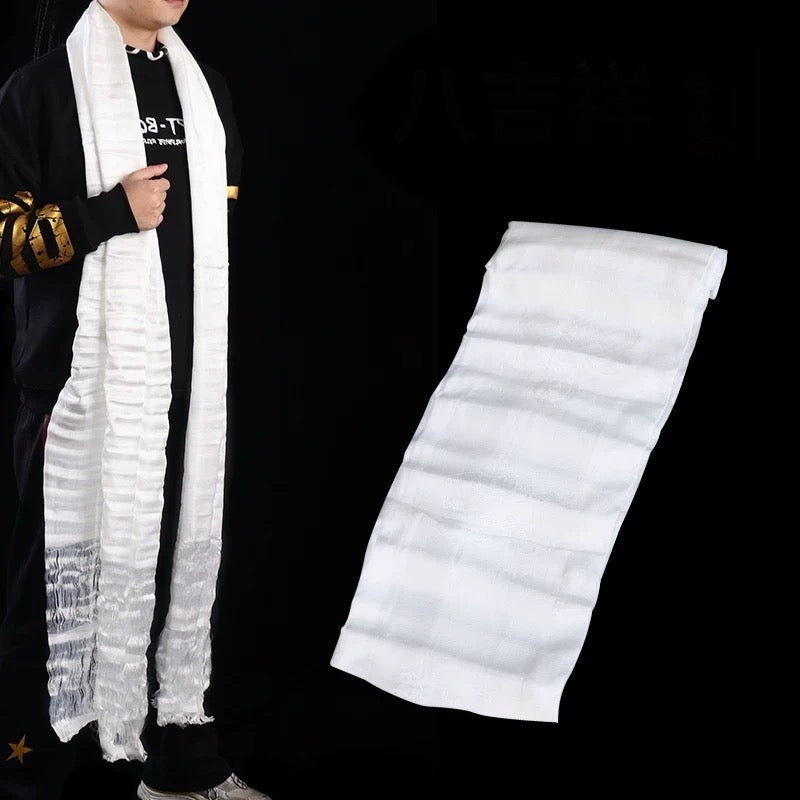 白色丝绸藏式哈达——吉祥八宝，290厘米 × 59厘米（114英寸 × 23英寸）