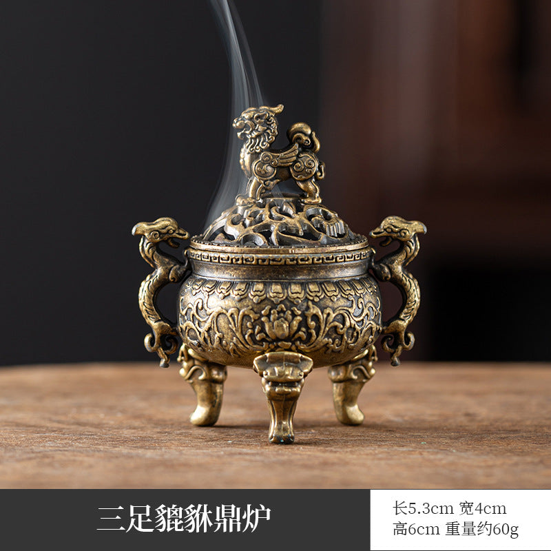 Xiangyun incense burner, hollow lotus burner, mini lotus seed aromatherapy burner, three-legged copper burner, porous Baolian lamp Boshan burner