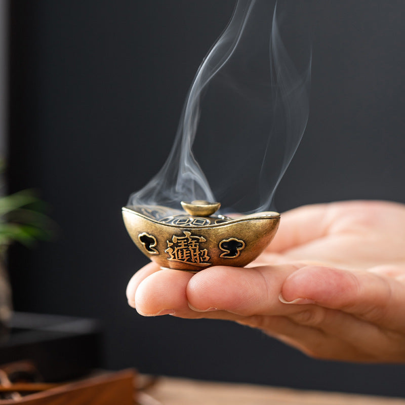 Gold ingot small incense burner household aromatherapy burner indoor plate incense burner small auspicious cloud incense tablets Buddhist utensils alloy ornaments
