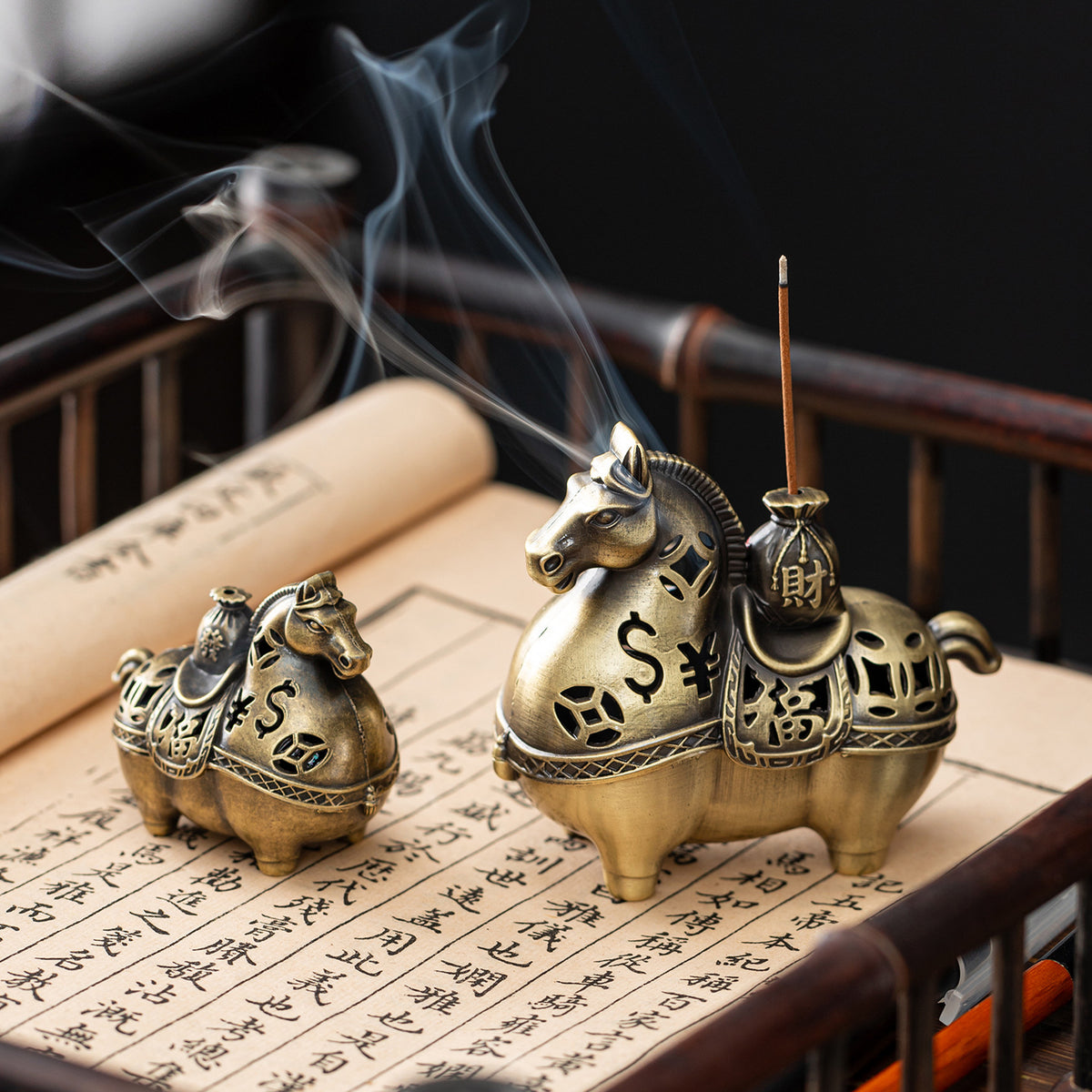 Year of the Horse alloy incense burner will make a fortune immediately, aromatherapy burner sandalwood burner Chinese classical incense plate incense burner handicraft ornament