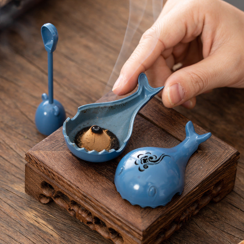 Blue whale small incense burner incense seal tool small auspicious cloud disc incense burner creative aromatherapy burner multi-functional incense burner tea ceremony ornament