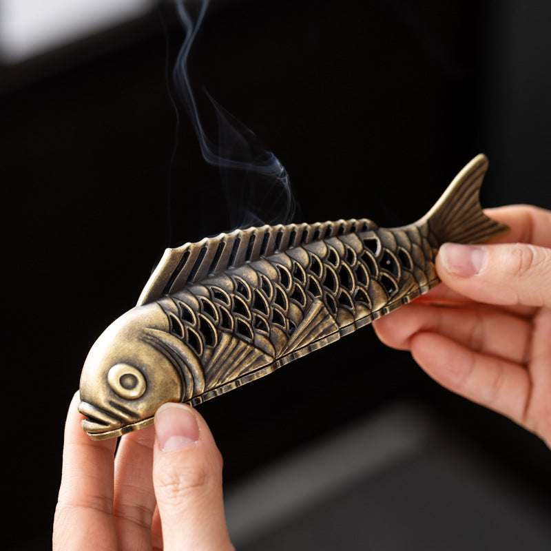 Simulation carp ornament tea table tea pet household indoor bedroom incense box line incense plug every year there are fish creative koi incense burner