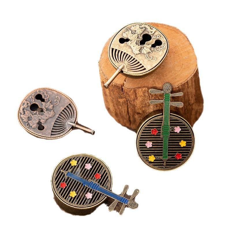 {
  "Cross-border hot-selling": "跨境热销",
  "New Chinese-style hollow gourd fan": "新中式镂空葫芦扇",
  "pipa plate": "琵琶盘",
  "incense burner": "香炉",
  "small auspicious cloud aromatherapy burner": "小祥云香薰炉",
  "small incense burner ornament": "小香炉摆件"
}