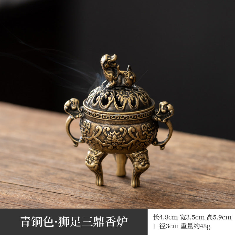 Xiangyun incense burner, hollow lotus burner, mini lotus seed aromatherapy burner, three-legged copper burner, porous Baolian lamp Boshan burner