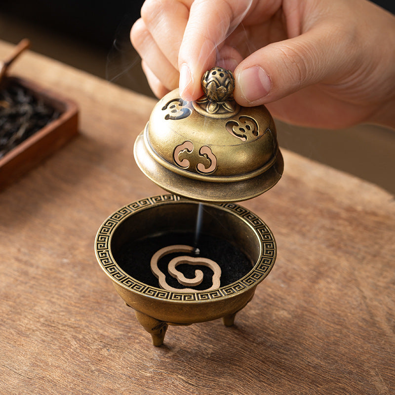 Chinese creative antique aromatherapy stove mini elephant foot lotus stove copper alloy household sandalwood pan incense three-legged stove ornament