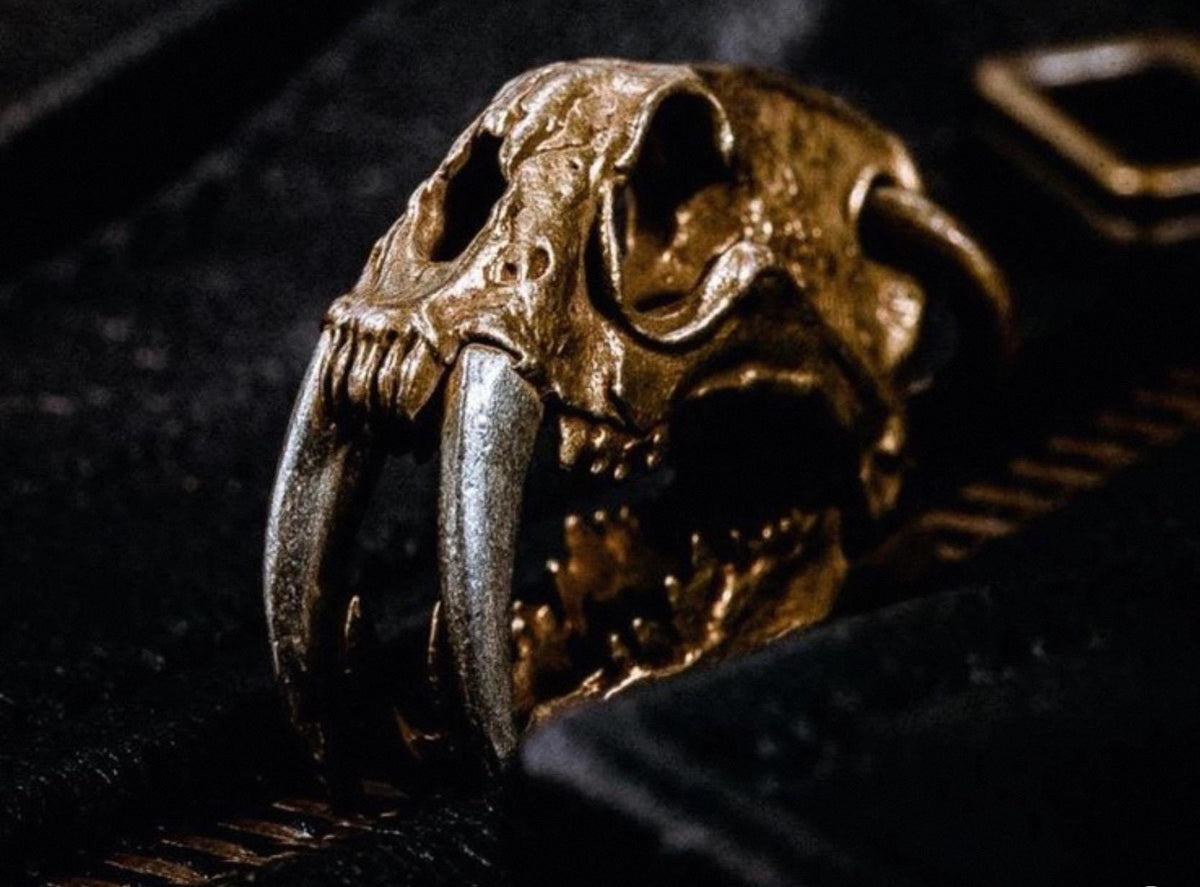 Original Brass Saber-Toothed Tiger Skull Pendant, Handcrafted Keychain with Silver Teeth