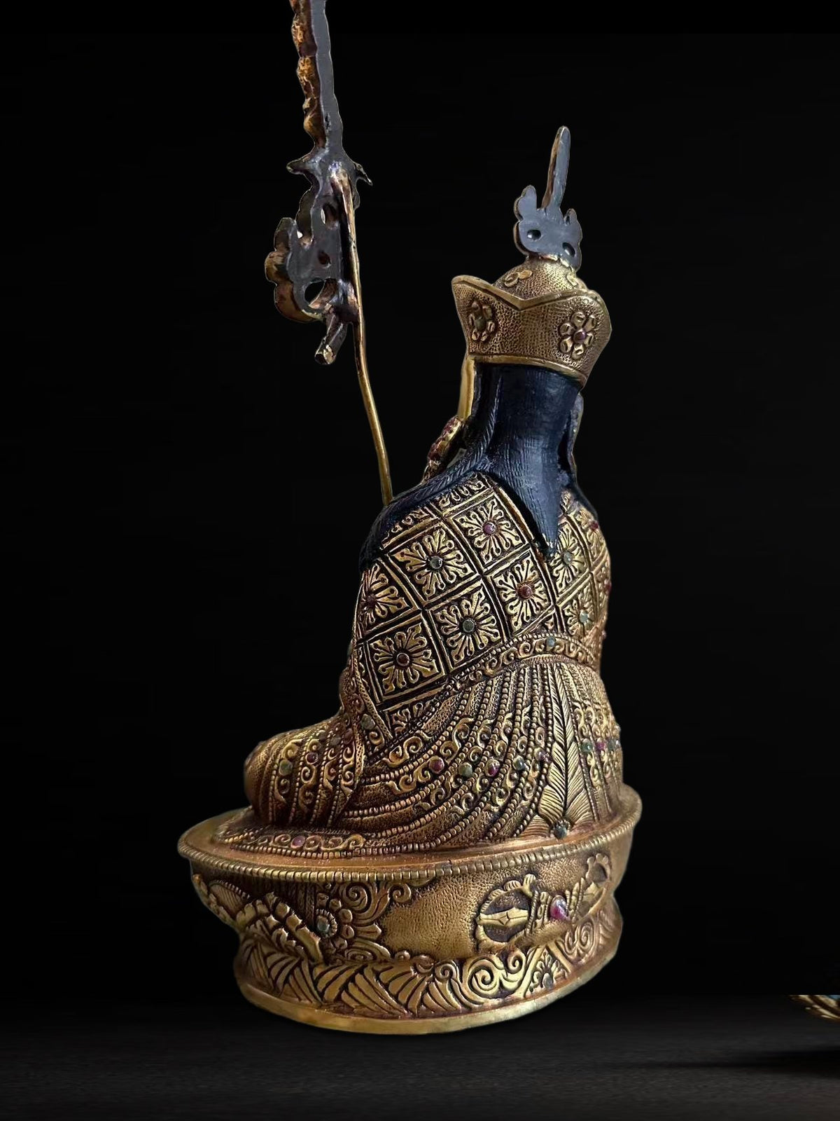 Padmasambhava (Guru Rinpoche) Statue – 23cm | Shakya Clan Inspired Buddhist Sculpture | Tibetan Himalayan Art