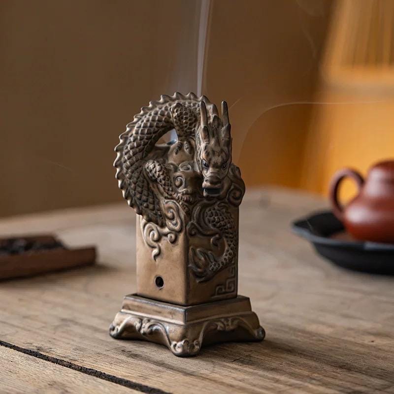 Handmade Ceramic Coiling Dragon Seal Incense Burner, Chinese Style Stamp Incense Holder for Desk, Altar, Tea Table, Home Decor Gift