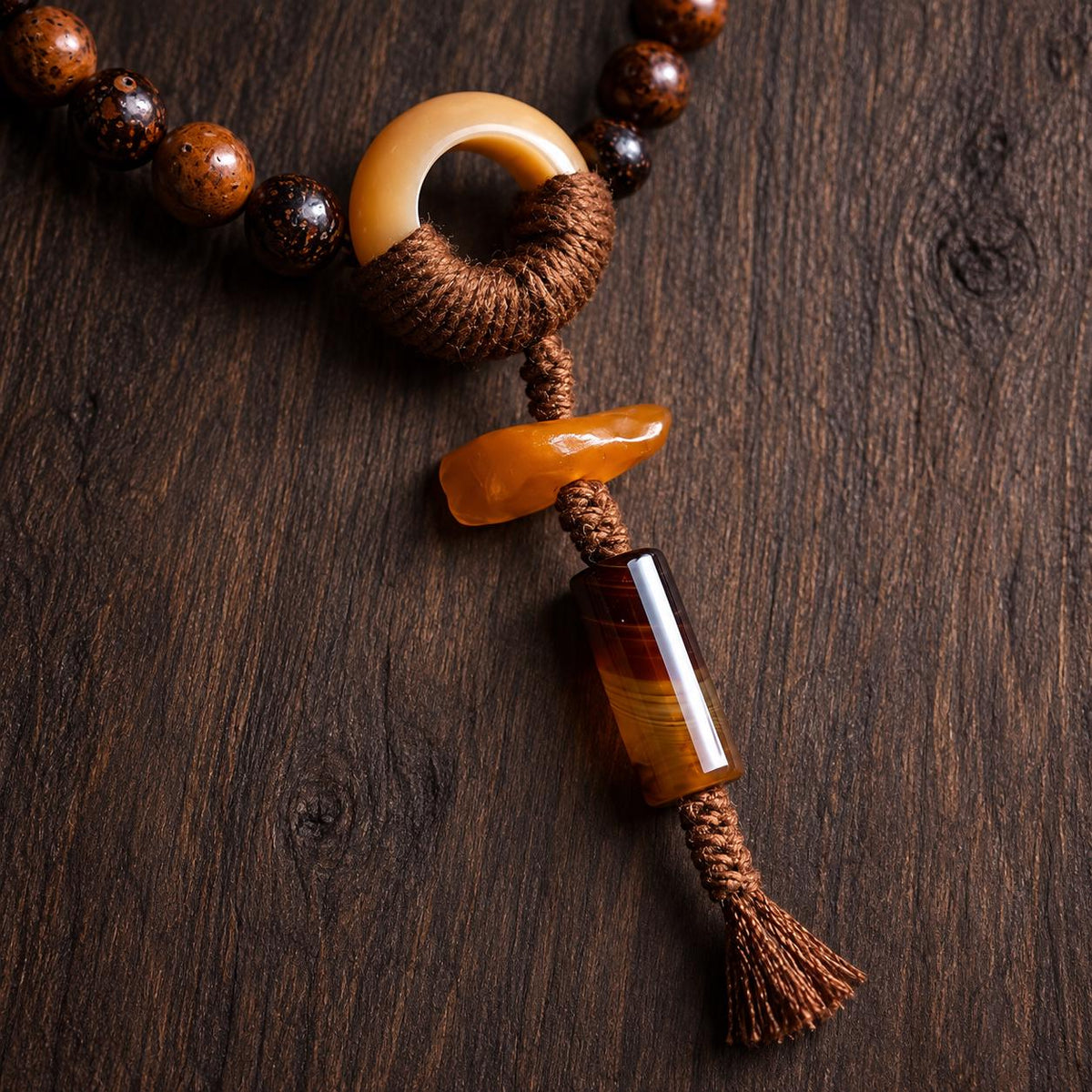 EverestArtStudios Star Moon Bodhi 108 Bead Mala, 7.5mm Prayer Beads with Agate, Amber and Counters