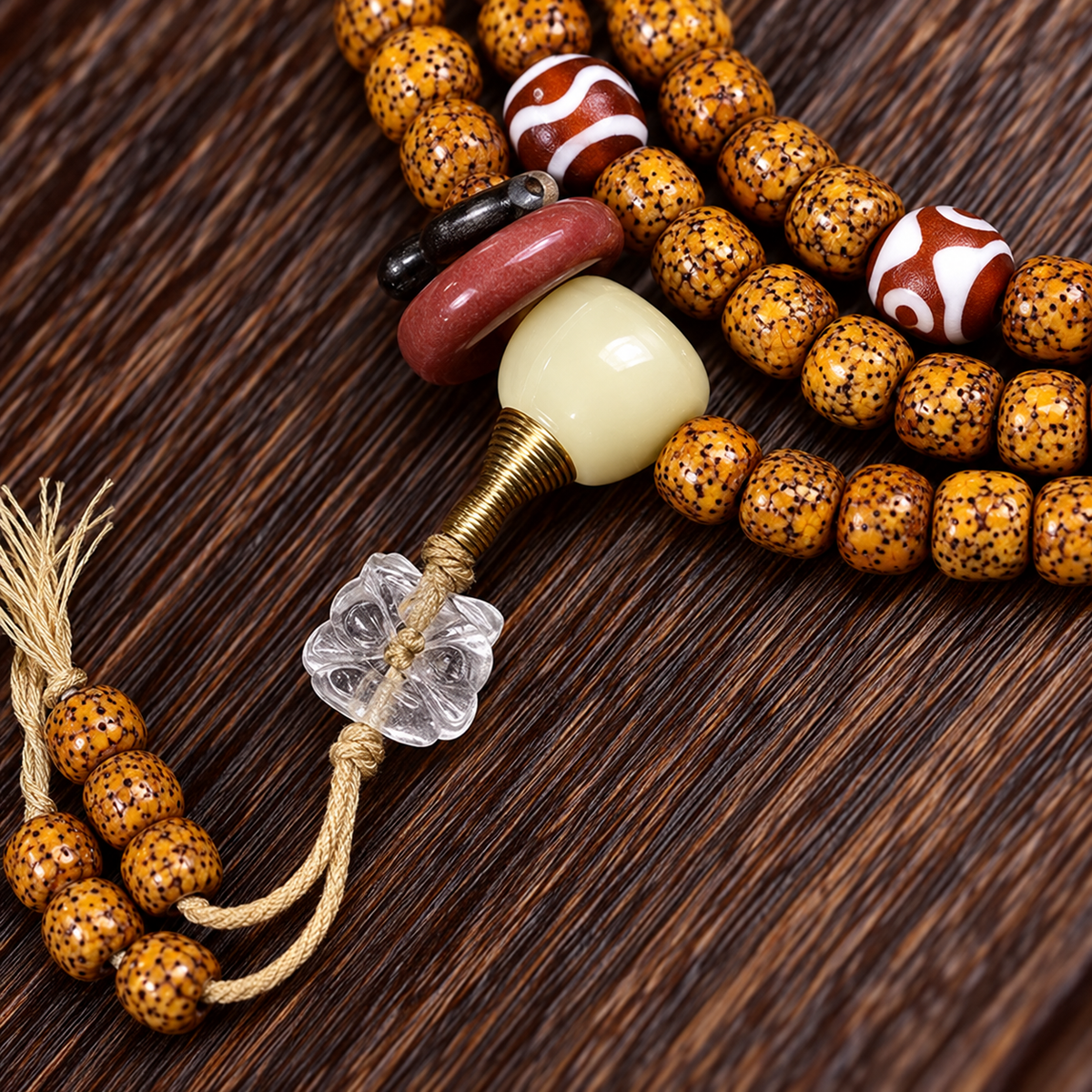 EverestArtstudios Natural Hainan Xingyue Bodhi Red Agate Turquoise 108-Bead Mala — connection detail