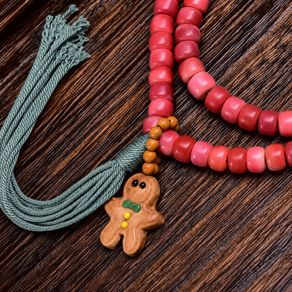 EverestArtstudios Natural Full-Blood Camel Bone 108-Bead Mala with Gingerbread Charm — connection detail