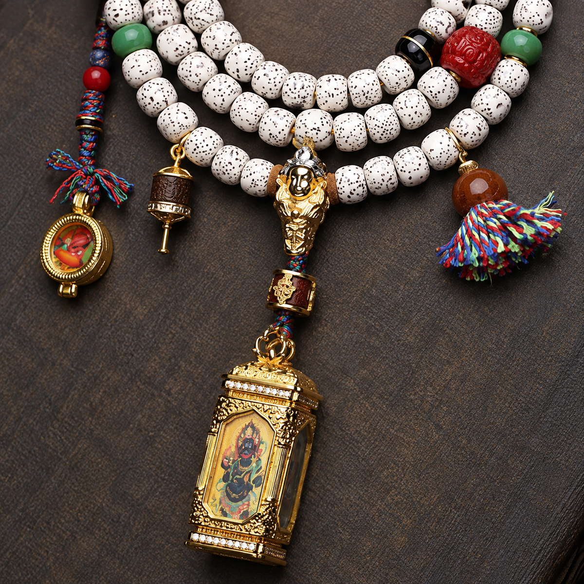 EverestArtstudios Xingyue Bodhi 108-Bead Mala with Four-Sided Thangka and Agate Accents — connection detail