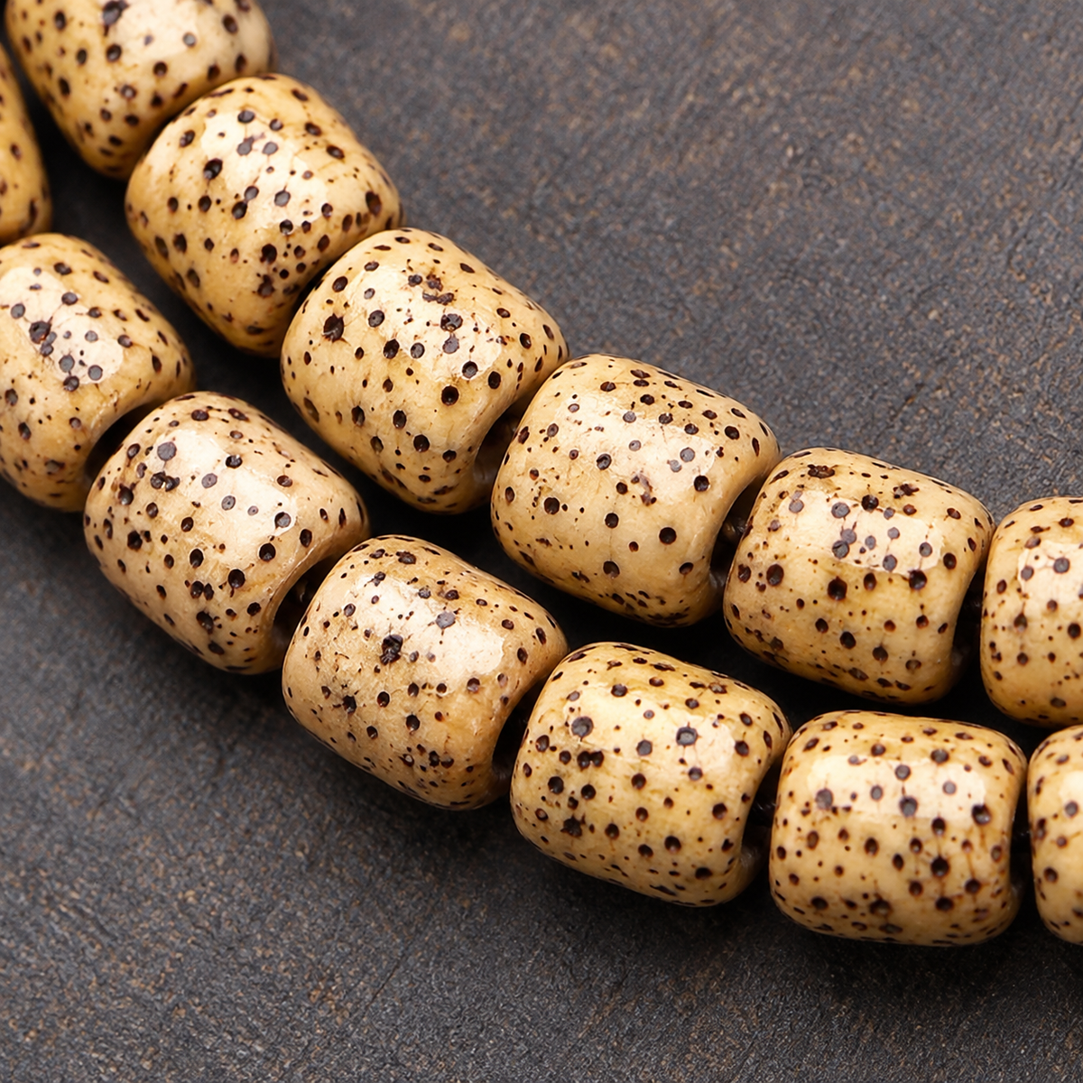 EverestArtstudios Xingyue Bodhi 108-Bead Mala with Manjushri-Inspired Thangka Pendant — bead detail