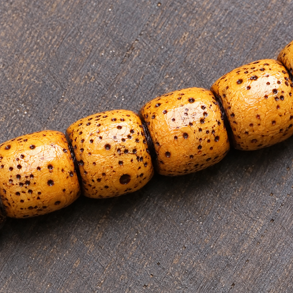 EverestArtstudios Xingyue Bodhi 108-Bead Mala with Obsidian, Turquoise and Agate — surface detail