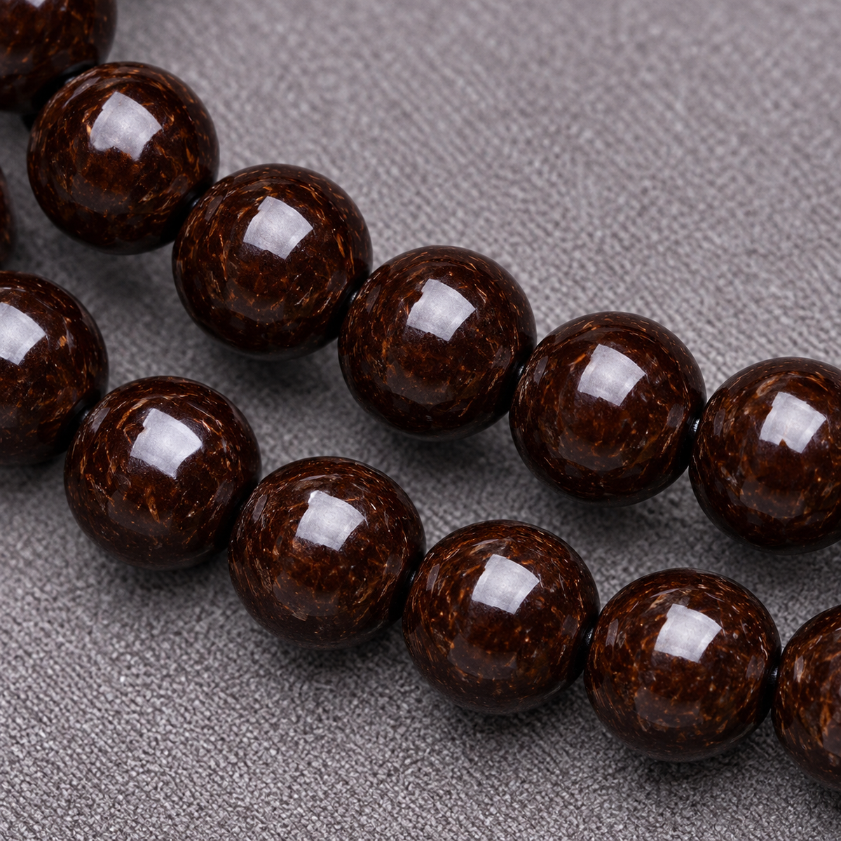 EverestArtstudios Coconut 108-Bead Mala with Inlaid Agate Accents — bead detail