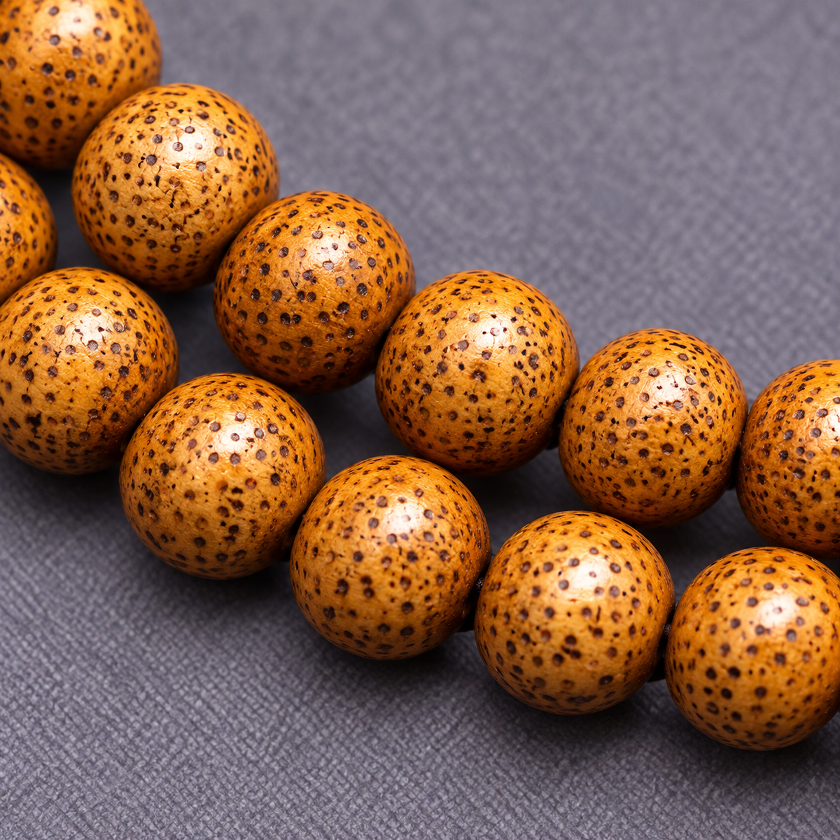 EverestArtstudios Xingyue Bodhi 108-Bead Mala with Dzi-Style Agate and Bone Accents — bead detail