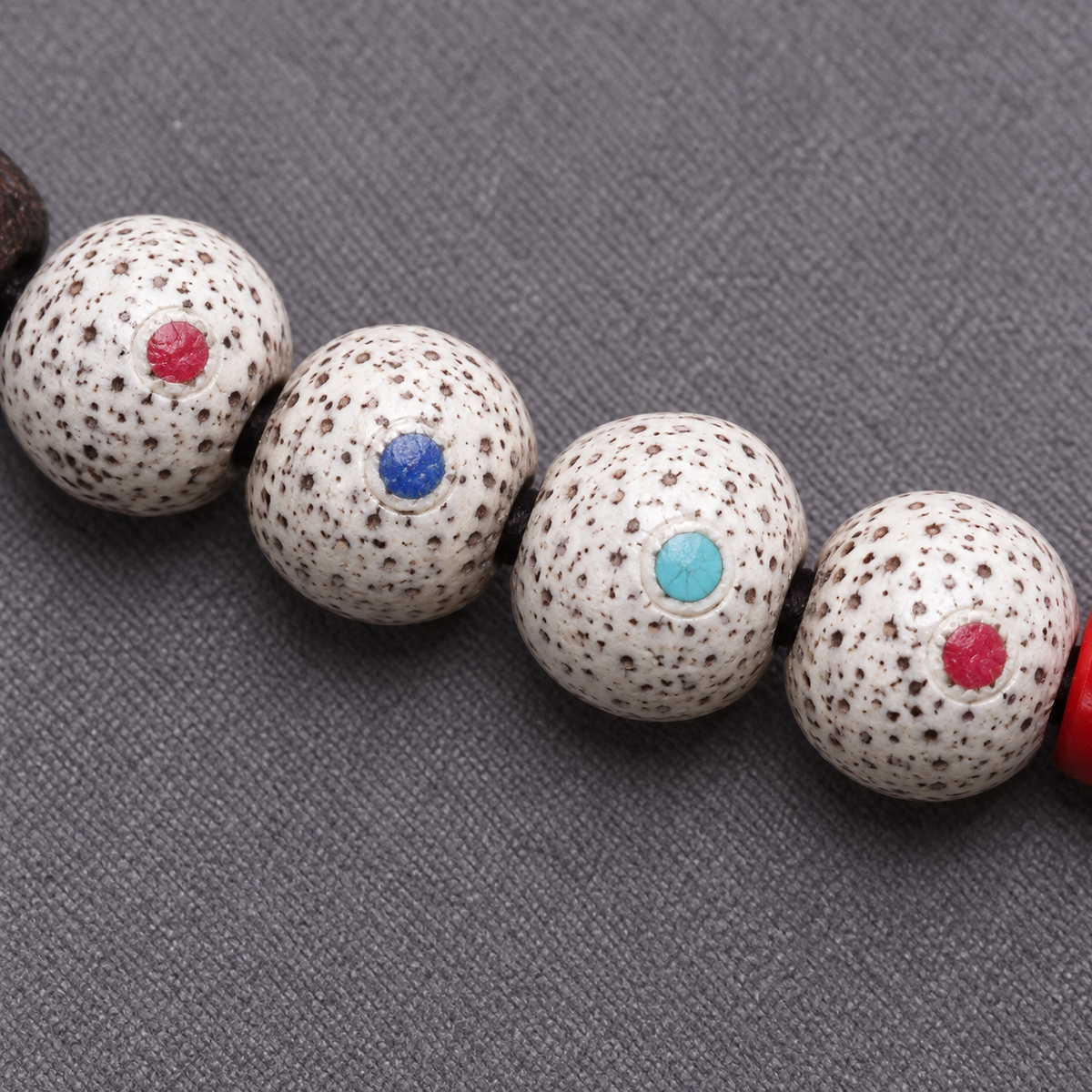 EverestArtstudios Inlaid Xingyue Bodhi 108-Bead Mala with Lacquer and Glass Accents — surface detail