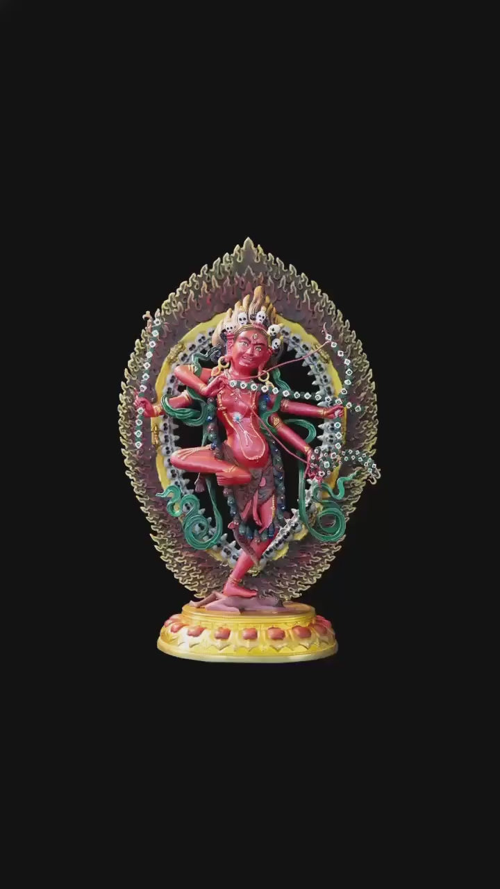 加载视频：Kurukulla Statue, Tibetan Goddess of Love, Hand Painted Copper Buddhist Deity, Repousse Art, Spiritual Altar Gift, Mandala