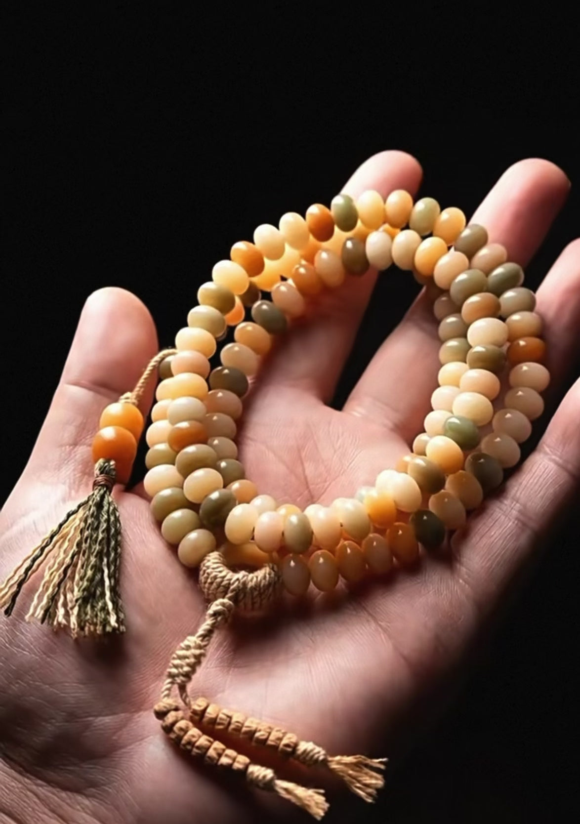 Load video: EverestArtstudios blessed EverestArtStudios – Natural White Bodhi Root 108 Mala Beads | Tibetan Buddhist Prayer Necklace | Handcrafted Spiritual Mala