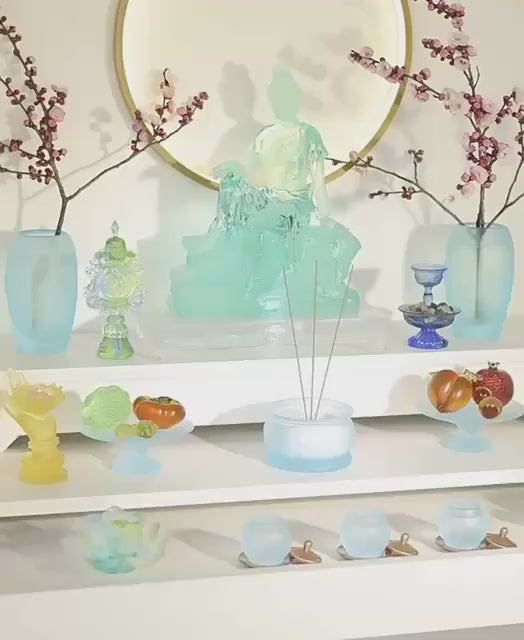 載入影片：Colored Glaze Guanyin Statue • Avalokiteshvara Buddha Sculpture • Water Moon Guanyin for Home Altar • Zen Buddhist Decor • Feng Shui Gift