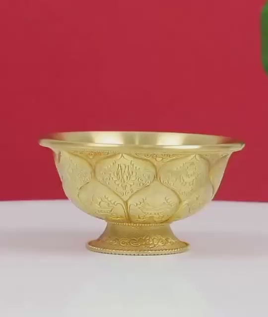 載入影片：Tibetan Brass Water Offering Bowls 3.15" 3.94", Buddhist Lotus Ritual Cup, Eight Auspicious Symbols Holy Water Cup, Alter Meditation Gift