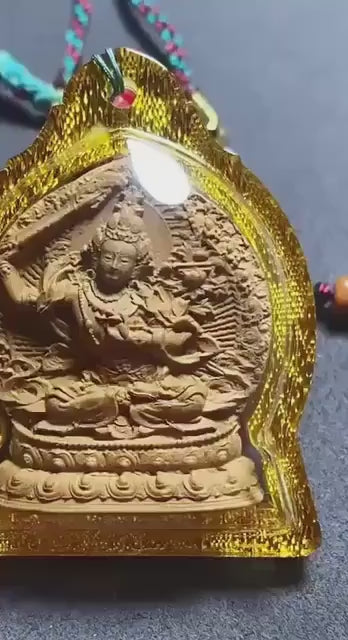 加载视频：Medicinal Tsa Tsa Manjushri Pendant, Tibetan Antique Gau Box Necklace, Sacred Buddhist Amulet, Wisdom Bodhisattva Talisman, Spiritual Gift