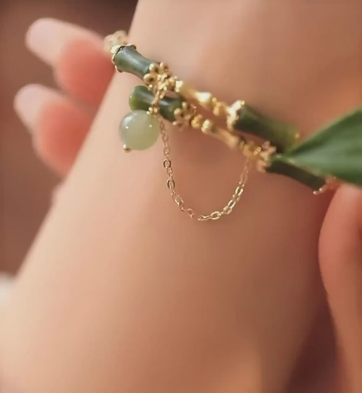 載入影片：EverestArtStudios Bamboo Jade Bracelet – Symbol of Growth, Prosperity &amp; Good Fortune