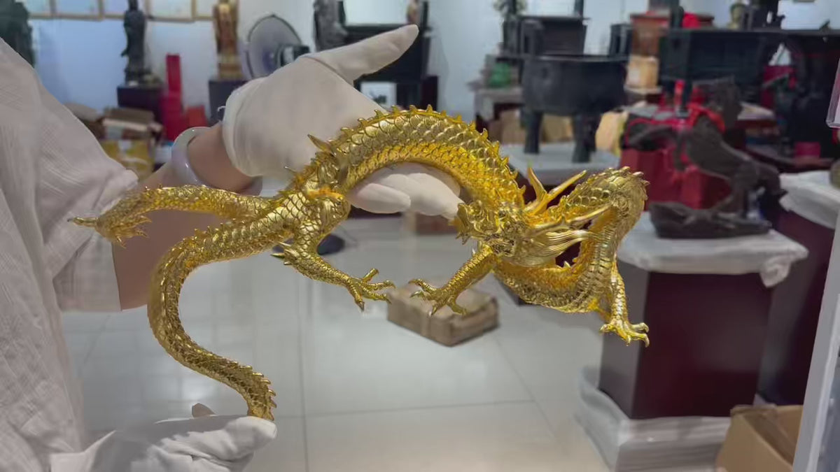 載入影片：手工黃銅龍雕像：西藏風水擺件